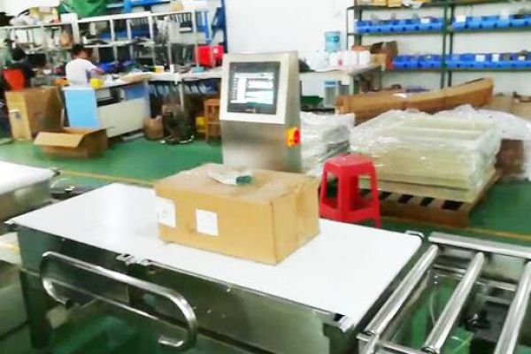 珠海某包裝公司采購(gòu)檢測(cè)重量20kg重量不合格剔除